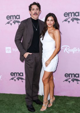American actor and singer Steve Kazee and American actress, dancer, and former model Jenna Dewan arrive at the 35th Annual EMA Awards Gala 2025 held at CBS Radford Studio Center on October 11, 2025 in Studio City, Los Angeles, California, USA.