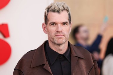 Timothy Simons, Netflix 'in 