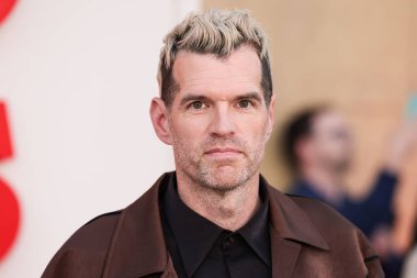 Timothy Simons, Netflix 'in 