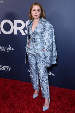 Amerikalı aktris Ella Anderson, 26. Newport Plaj Film Festivali Onur ve Variety 'nin İzlenecek 10 Oyuncusu' na 19 Ekim 2025 'te Newport Beach, Orange County, Kaliforniya, ABD' de düzenlenen Balboa Körfezi Tatil Köyü 'ne geldi..