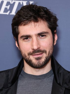 Fransız aktör Guillaume Marbeck, 26. Newport Sahili Film Festivali Onur ve Variety 'nin 10 İzlenecek Oyuncusu' na 19 Ekim 2025 'te Newport Beach, Orange County, Kaliforniya, ABD' de düzenlenen Balboa Körfezi Tatil Köyü 'ne geldi..