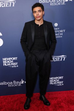 İngiliz aktör Jay Lycurgo, 26. Newport Plaj Film Festivali Onur ve Variety 'nin 10 İzlenecek Oyuncusu' na 19 Ekim 2025 'te Newport Beach, Orange County, Kaliforniya, ABD' de düzenlenen Balboa Körfezi Tatil Köyü 'ne geldi..