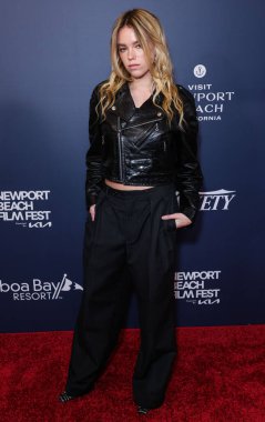 Avustralyalı aktris Milly Alcock, 19 Ekim 2025 'te Newport Beach, Orange County, Kaliforniya, ABD' deki Balboa Bay Resort 'ta düzenlenen 26..