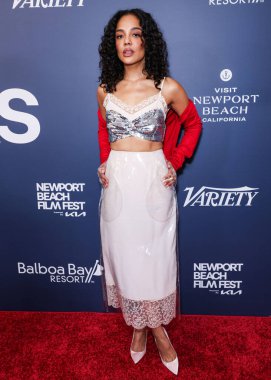 Amerikalı aktris ve müzisyen Tessa Thompson, 26. Newport Sahili Film Festivali Onur ve Variety 'nin 10 İzlenecek Oyuncusu' na 19 Ekim 2025 'te Newport Beach, Orange County, Kaliforniya, ABD' de gerçekleştirildi.. 