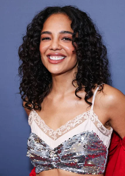 Amerikalı aktris ve müzisyen Tessa Thompson, 26. Newport Sahili Film Festivali Onur ve Variety 'nin 10 İzlenecek Oyuncusu' na 19 Ekim 2025 'te Newport Beach, Orange County, Kaliforniya, ABD' de gerçekleştirildi.. 