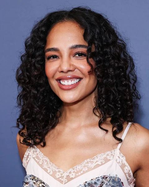 Amerikalı aktris ve müzisyen Tessa Thompson, 26. Newport Sahili Film Festivali Onur ve Variety 'nin 10 İzlenecek Oyuncusu' na 19 Ekim 2025 'te Newport Beach, Orange County, Kaliforniya, ABD' de gerçekleştirildi.. 
