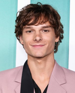 Amerikalı aktör ve balerin Mason Thames, Paramount Pictures 'ın 20 Ekim 2025' te Hollywood, Los Angeles, Kaliforniya, ABD 'deki Paramount Stüdyolarındaki Paramount Tiyatrosu' nda gerçekleştirdiği 