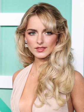 Paolo Sebastian SS25 RTW giyen Amerikalı aktris ve şarkıcı Mckenna Grace, Paramount Pictures 'ın 20 Ekim 2025' te Paramount Stüdyoları 'ndaki Paramount Tiyatrosu' nda düzenlenen 'ReGretting You' filminin Los Angeles Premiere 'ine ulaştı..