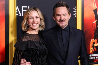 Jocelyne Cooper ve kocası / Amerikalı film yapımcısı ve eski aktörü Scott Cooper, Canva tarafından sunulan 2025 AFI (Amerikan Film Enstitüsü) Festivali 'ne 20. yüzyıl stüdyolarının açılış gecesi galası olan Springsteen' e geldiler. 