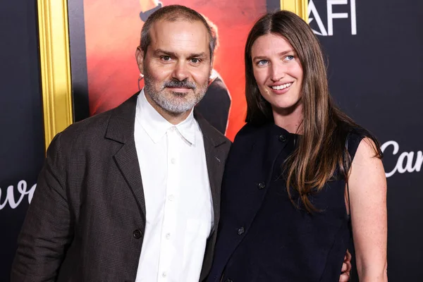 Ned Benson ve Michelle Ouellet, Canva tarafından sunulan 2025 AFI (Amerikan Film Enstitüsü) Festivali 'ne geldiler - 20. Yüzyıl Stüdyoları' nın 'Springsteen Deliver Me From Nowhere' adlı galasının açılışı 22 Ekim 2025 'te TCL Çin Tiyatrosu IMAX' te gerçekleşti.