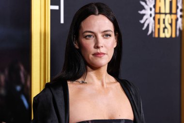 Amerikalı aktris Riley Keough, 23 Ekim 2025 'te Hollywood, Los Angeles, Kaliforniya, ABD' de düzenlenen TCL Çin Tiyatrosu IMAX 'te düzenlenen Netflix' in 'Jay Kelly' sinin galası olan Canva tarafından sunulan 2025 AFI (Amerikan Film Enstitüsü) festivaline geldi..