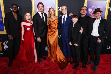 Mustafa Shakir, Ella Anderson, Hugh Jackman, Kate Hudson, Craig Brewer, Hudson Hensley, 2025 AFI Fest Sunar Canva - Odak Özelliklerinin Kapanış Gecesi Galası 'nın 26 Ekim 2025' de TCL Çin Tiyatrosu IMAX 'ta düzenlenen' Song Sung Blue '