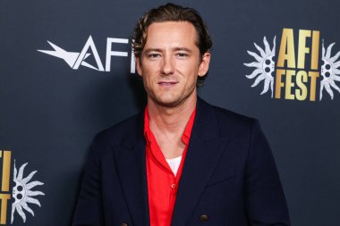 Amerikalı aktör Lewis Pullman, Kanva Tarafından sunulan 2025 AFI (Amerikan Film Enstitüsü) Festivali 'ne 26 Ekim 2025' te Hollywood 'da TCL Çin Tiyatrosu' nda gerçekleştirilen Searchlight Pictures 'ın' The Testament of Ann Lee 'adlı filminin özel gösterimiyle geldi.