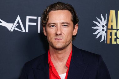 Amerikalı aktör Lewis Pullman, Kanva Tarafından sunulan 2025 AFI (Amerikan Film Enstitüsü) Festivali 'ne 26 Ekim 2025' te Hollywood 'da TCL Çin Tiyatrosu' nda gerçekleştirilen Searchlight Pictures 'ın' The Testament of Ann Lee 'adlı filminin özel gösterimiyle geldi.