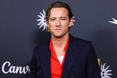Amerikalı aktör Lewis Pullman, Kanva Tarafından sunulan 2025 AFI (Amerikan Film Enstitüsü) Festivali 'ne 26 Ekim 2025' te Hollywood 'da TCL Çin Tiyatrosu' nda gerçekleştirilen Searchlight Pictures 'ın' The Testament of Ann Lee 'adlı filminin özel gösterimiyle geldi.