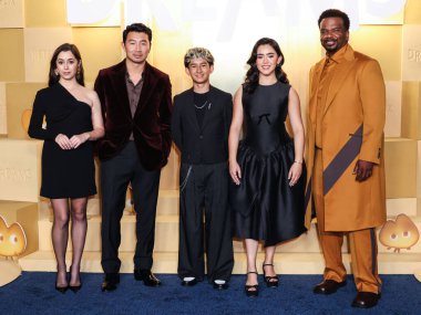 Cristin Milioti, Simu Liu, Elias Janssen, Jolie Hoang-Rappaport ve Craig Robinson Netflix 'in 28 Ekim 2025' te Hollywood 'da düzenlenen 