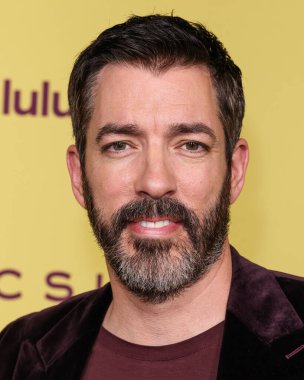 Drew Scott, 29 Ekim 2025 'te Batı Nya stüdyolarında düzenlenen Selena Gomez' in ev sahipliğini yaptığı 3. Yıllık Ender Etki Fonu Fonu Yardım 2025 'e geldi..   