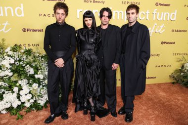 The Marias 'tan Josh Conway, Maria Zardoya, Edward James ve Jesse Perlman, Selena Gomez' in 29 Ekim 2025 'te Hollywood, Los Angeles, Kaliforniya, ABD' deki Nya stüdyolarında düzenlediği 3.. 