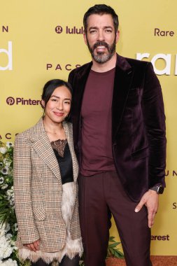 Linda Phan ve Drew Scott, 29 Ekim 2025 'te Hollywood, Los Angeles, Kaliforniya, ABD' de Nya Gomez stüdyolarında düzenlenen Selena Gomez 'in ev sahipliğinde düzenlenen 3..   