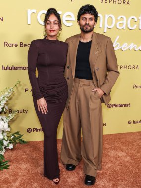 Radhi Devlukia-Shetty ve Jay Shetty, Nya Gomez 'in 29 Ekim 2025' te Batı Hollywood, Los Angeles, Kaliforniya, ABD 'de düzenlenen Nya Gomez stüdyolarında düzenlediği 3..  