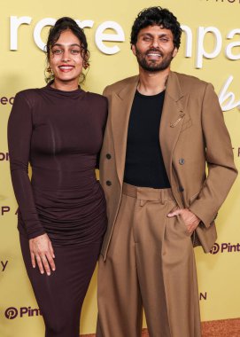Radhi Devlukia-Shetty ve Jay Shetty, Nya Gomez 'in 29 Ekim 2025' te Batı Hollywood, Los Angeles, Kaliforniya, ABD 'de düzenlenen Nya Gomez stüdyolarında düzenlediği 3..  