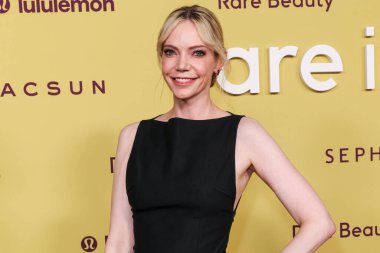 Amerikalı aktris, komedyen, müzisyen ve söz yazarı Riki Lindhome, Selena Gomez 'in 29 Ekim 2025' te Hollywood, Los Angeles, Kaliforniya, ABD 'de Nya stüdyoları batısında düzenlediği 3.