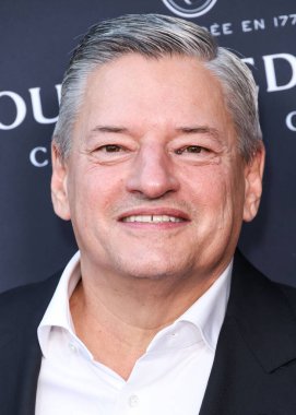 Netflix 'in eş CEO' su Ted Sarandos, 30 Ekim 2025 'te Amerika Yönetmenler Derneği' ndeki DGA Tiyatro Kompleksi 'nde düzenlenen Netflix' in 'Nouvelle Vague' adlı filminin merkez gösterimine geldi.