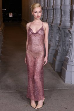 Gucci 'yi giyen Kim Petras, Los Angeles İlçe Sanat Müzesi (Los Angeles İlçe Sanat Müzesi) Sanat + Film Galası 2025' e 1 Kasım 2025 'te Los Angeles İlçe Sanat Müzesi' nde düzenlenen Gucci tarafından sunulan 14.