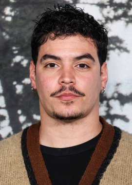 Amerikalı aktör ve film yönetmeni Aaron Dominguez, Netflix 'in 3 Kasım 2025' te Hollywood 'daki Mısır Tiyatrosu' nda düzenlenen 