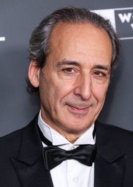 Fransız film bestecisi ve orkestra şefi Alexandre Desplat, Los Angeles Dikey Entertainment 'in 
