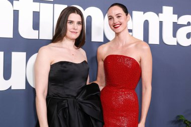 Norveçli aktris Inga Ibsdotter Lilleaas ve Norveçli aktris Renate Reinsve, 5 Kasım 2025 'te Los Angeles' taki DGA Tiyatro Kompleksi 'nde düzenlenen' Duygusal Değer 'in Los Angeles Premiere' ine geldiler. 