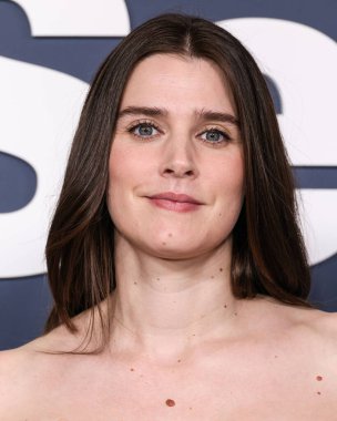 Norveçli aktris Inga Ibsdotter Lilleaas, 5 Kasım 2025 'te Amerika Yönetmenler Birliği' ndeki DGA Tiyatrosu Kompleksi 'nde düzenlenen Los Angeles Premiere Of Neon' un 