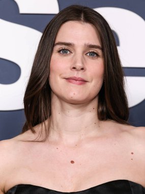 Norveçli aktris Inga Ibsdotter Lilleaas, 5 Kasım 2025 'te Amerika Yönetmenler Birliği' ndeki DGA Tiyatrosu Kompleksi 'nde düzenlenen Los Angeles Premiere Of Neon' un 