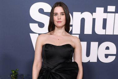 Norveçli aktris Inga Ibsdotter Lilleaas, 5 Kasım 2025 'te Amerika Yönetmenler Birliği' ndeki DGA Tiyatrosu Kompleksi 'nde düzenlenen Los Angeles Premiere Of Neon' un 