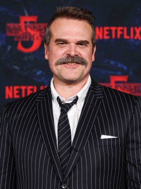 Amerikalı aktör David Harbour Netflix 'in 