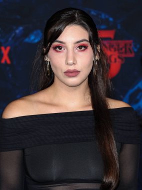 Kelsi Davies Netflix 'in 