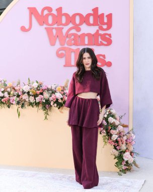 Amerikalı aktris, müzisyen ve yazar Jackie Tohn Netflix FYSEE: The Fall Edit - 'Nobody Want This' Sezon 2 FYC (For Your Consideration) etkinliği 7 Kasım 2025 tarihinde Hollywood, Los Angeles 'ta Netflix Tudum Theater' da gerçekleştirildi.     