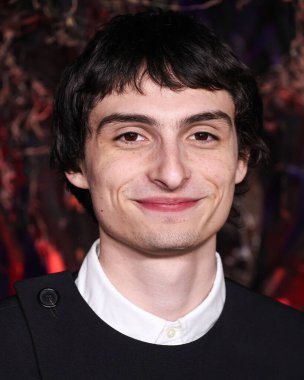 Kanadalı aktör, müzisyen, yönetmen ve kayıt sanatçısı Finn Wolfhard Netflix FYSEE: The Fall Edit - 'Yabancı Şeyler' Sezon 5 FYC (Düşünceleriniz İçin) 8 Kasım 2025 'te Netflix Tudum Tiyatrosu' nda düzenlenen etkinliğe katıldı. 