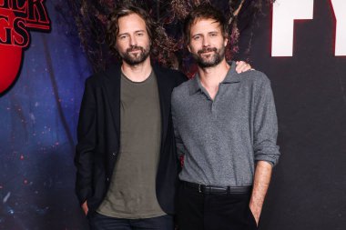 Amerikalı yazar, yönetmen ve yapımcı Matt Duffer ve Amerikalı yapımcı Ross Duffer (The Duffer Brothers) Netflix FYSEE: The Fall Edit - 'Stranger Things' Sezon 5 FYC) 