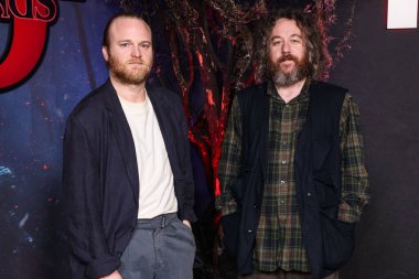 Michael Stein ve Müzikal Besteci Kyle Dixon Netflix FYSEE: The Fall Edit - 'Stranger Things' Sezon 5 FYC (For Your Consideration) Netflix Tudum Theater 'da 8 Kasım 2025' te Hollywood, Los Angeles, Kaliforniya 'da düzenlenen etkinliğe geldiler.