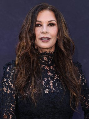 Galli aktris Catherine Zeta-Jones Netflix FYSEE: The Fall Edit - 'Çarşamba' Sezon 2 FYC (Düşünceleriniz İçin) Netflix Tudum Tiyatrosu 'nda 9 Kasım 2025' te Hollywood, Los Angeles, Kaliforniya, ABD 'de düzenlenen etkinliğe geldi.. 