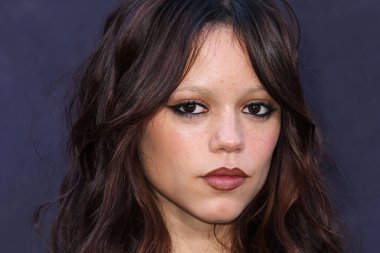 Amerikalı aktris Jenna Ortega Netflix FYSEE: The Fall Edit - 'Wednesday' Sezon 2 FYC (Değerlendirmeniz İçin) 9 Kasım 2025 tarihinde Netflix Tudum Tiyatrosu 'nda Hollywood, Los Angeles, Kaliforniya, ABD' de düzenlenen etkinliğe geldi.. 