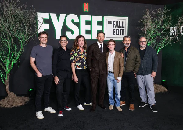 Adam Penn, Mac Quayle, Ian Brennan, Charlie Hunnam, Max Winkler, Matthew Flood Ferguson ve Michael Bauman Netflix FYSEE: The Fall Edit - 'Monster: The Ed Gein Story' FYC 'Netflix Tudum Theater' da düzenlenen etkinliğe geldiler. 