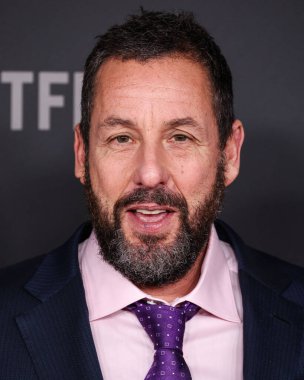 Amerikalı aktör ve komedyen Adam Sandler, Netflix 'in' Jay Kelly 'sinin Los Angeles Premiere' ine 11 Kasım 2025 'te Hollywood' da Hollywood, Los Angeles, Kaliforniya, ABD 'de düzenlenen.     