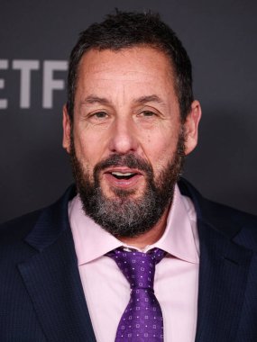 Amerikalı aktör ve komedyen Adam Sandler, Netflix 'in' Jay Kelly 'sinin Los Angeles Premiere' ine 11 Kasım 2025 'te Hollywood' da Hollywood, Los Angeles, Kaliforniya, ABD 'de düzenlenen.     