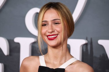 Bulgar aktris Maria Bakalova, Netflix 'in 11 Kasım 2025' te Hollywood Mısırlı Tiyatrosu 'nda düzenlenen' Jay Kelly 'nin Los Angeles Premiere' ine geldi..             