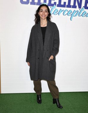 Kanadalı model, tasarımcı ve yönetmen Adrianne Ho, 13 Kasım 2025 'te Batı Hollywood, Los Angeles, Kaliforniya, ABD' deki Pasifik Tasarım Merkezi 'nde düzenlenen Tubi TV' nin 'Sidelined 2: Intercepted' adlı filminin Los Angeles Premiere 'ine ulaşır. (Fotoğraf: