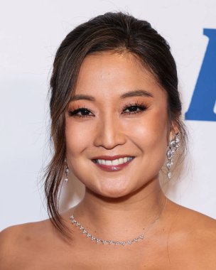 Koreli-Amerikalı aktris, şarkıcı ve dansçı Ashley Park, 13 Kasım 2025 'te Beverly Wilshire, A Four Seasons Hotel' de düzenlenen 2025 Uluslararası Tıp Ödülleri törenine katıldı..