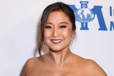 Koreli-Amerikalı aktris, şarkıcı ve dansçı Ashley Park, 13 Kasım 2025 'te Beverly Wilshire, A Four Seasons Hotel' de düzenlenen 2025 Uluslararası Tıp Ödülleri törenine katıldı..