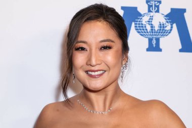 Koreli-Amerikalı aktris, şarkıcı ve dansçı Ashley Park, 13 Kasım 2025 'te Beverly Wilshire, A Four Seasons Hotel' de düzenlenen 2025 Uluslararası Tıp Ödülleri törenine katıldı..